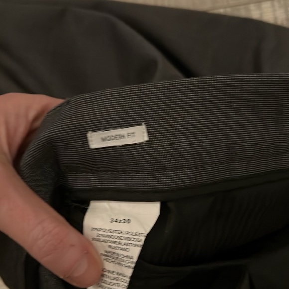 Perry Ellis Modern Fit Dress Pants - Picture 7 of 9
